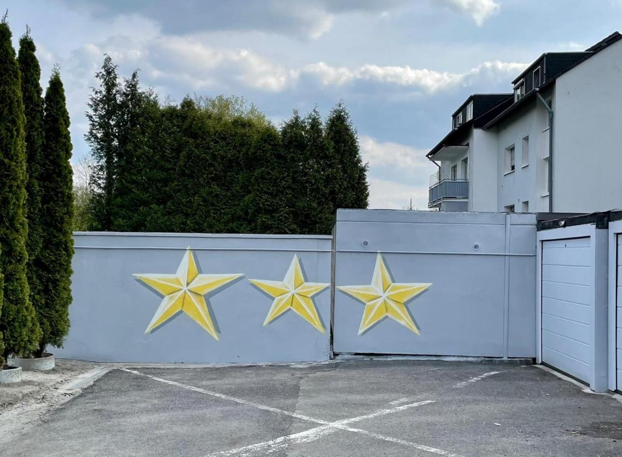 Hotel-Restaurant Fueck Leverkusen Exterior foto