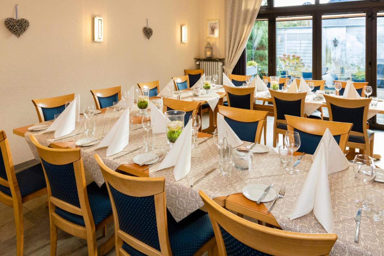 Hotel-Restaurant Fueck Leverkusen Exterior foto